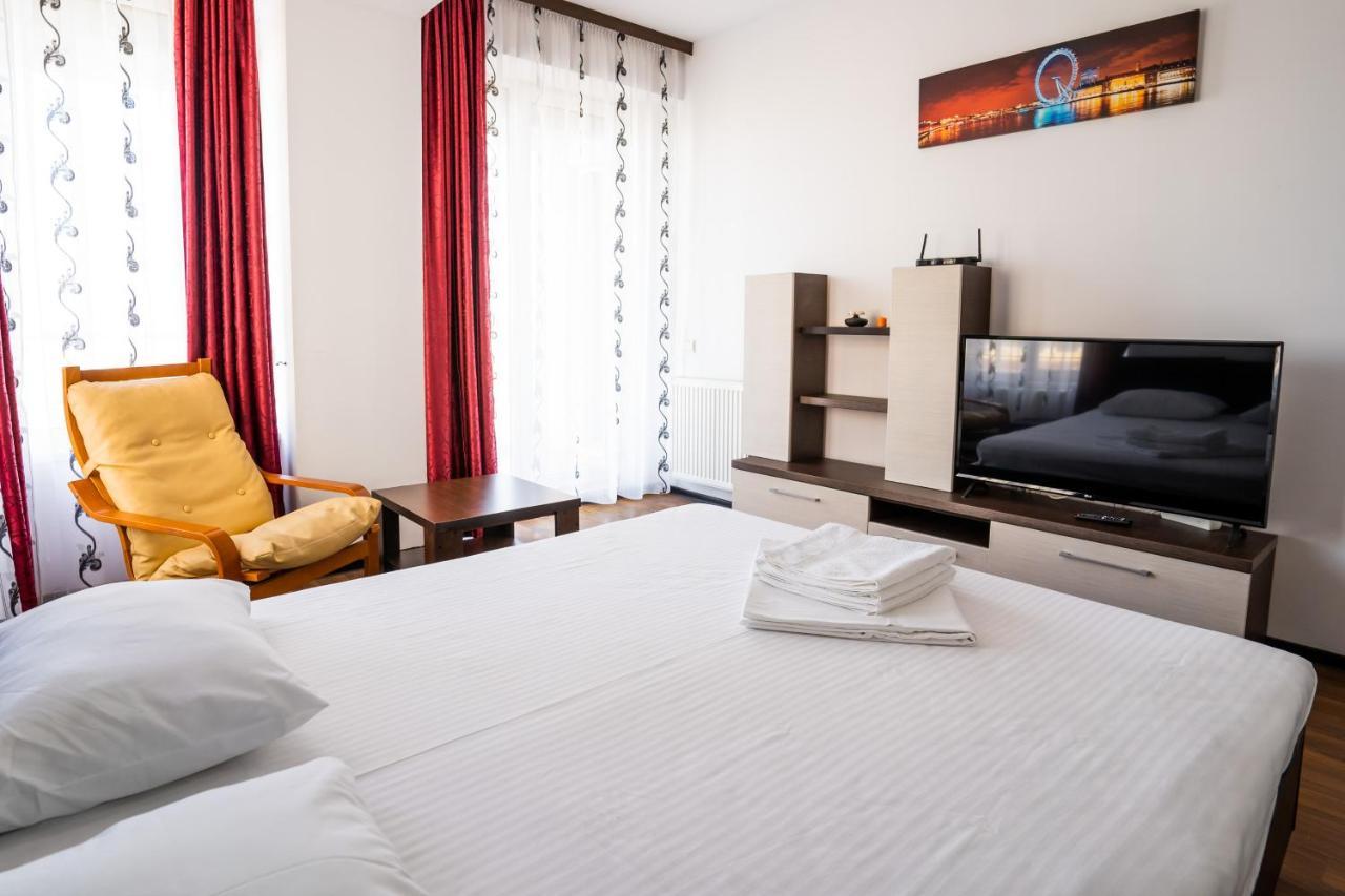 Summerland Relax Apartments Mamaia Esterno foto