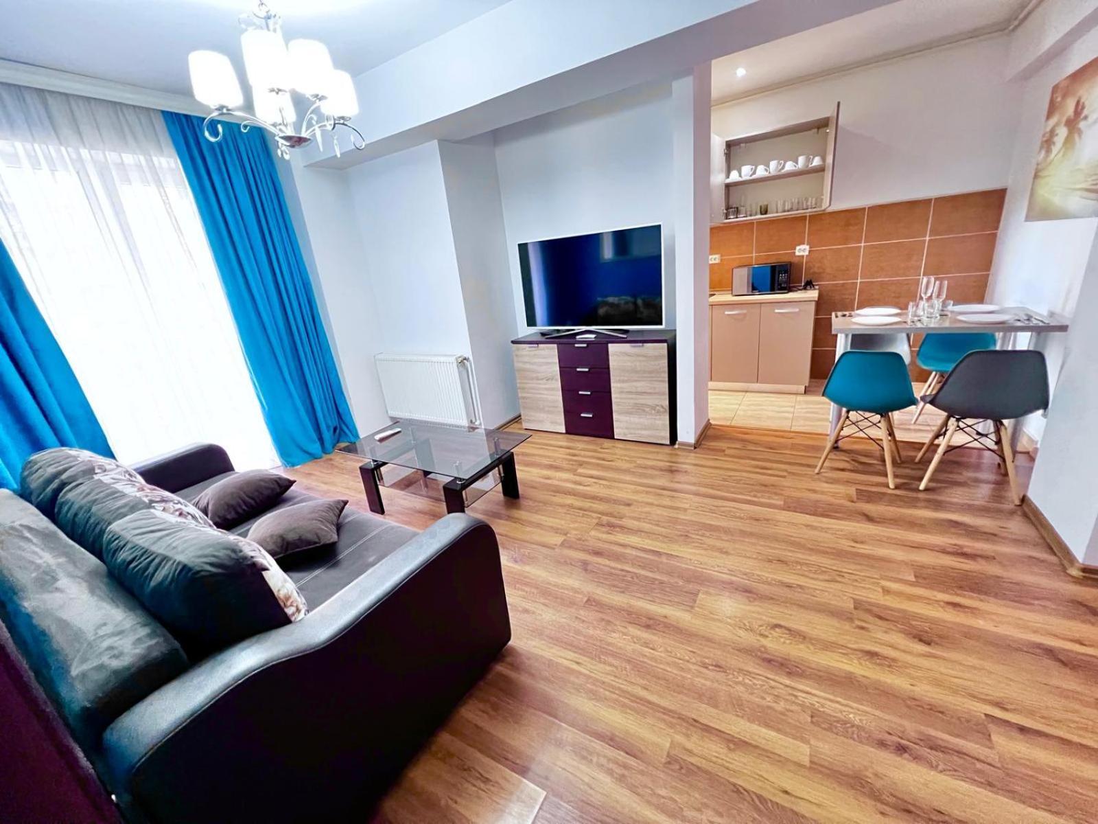 Summerland Relax Apartments Mamaia Esterno foto