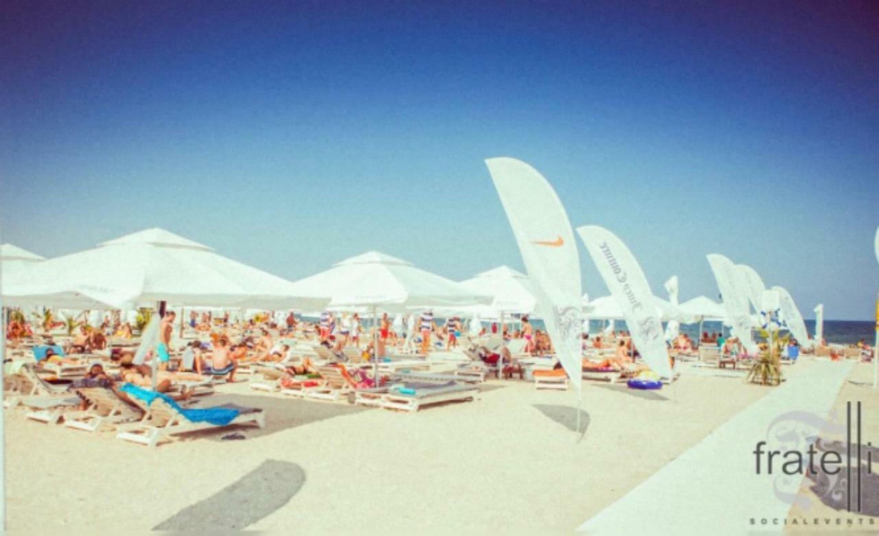 Summerland Relax Apartments Mamaia Esterno foto
